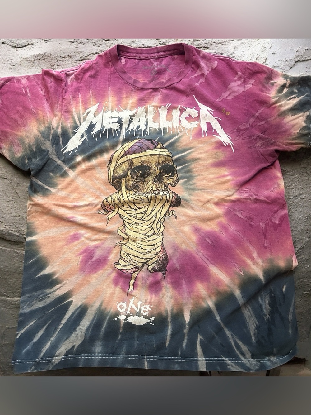 Metallica Tie-Dye Skull Graphic Collector Tee - Vintage One Album (STAIND)